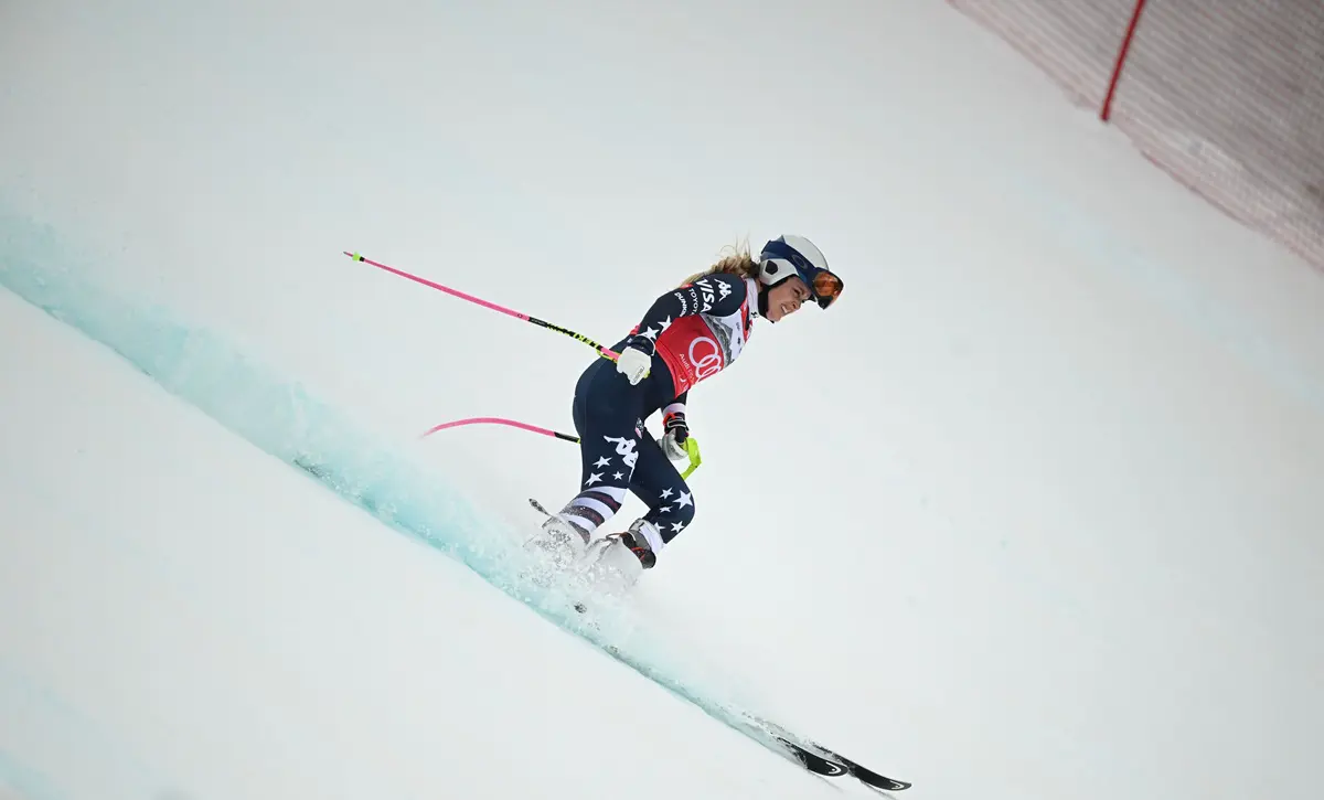 Cancellata la discesa di Crans-Montana: cadono tre atlete tra cui Lindsey Vonn, ansia in ottica Olimpiadi