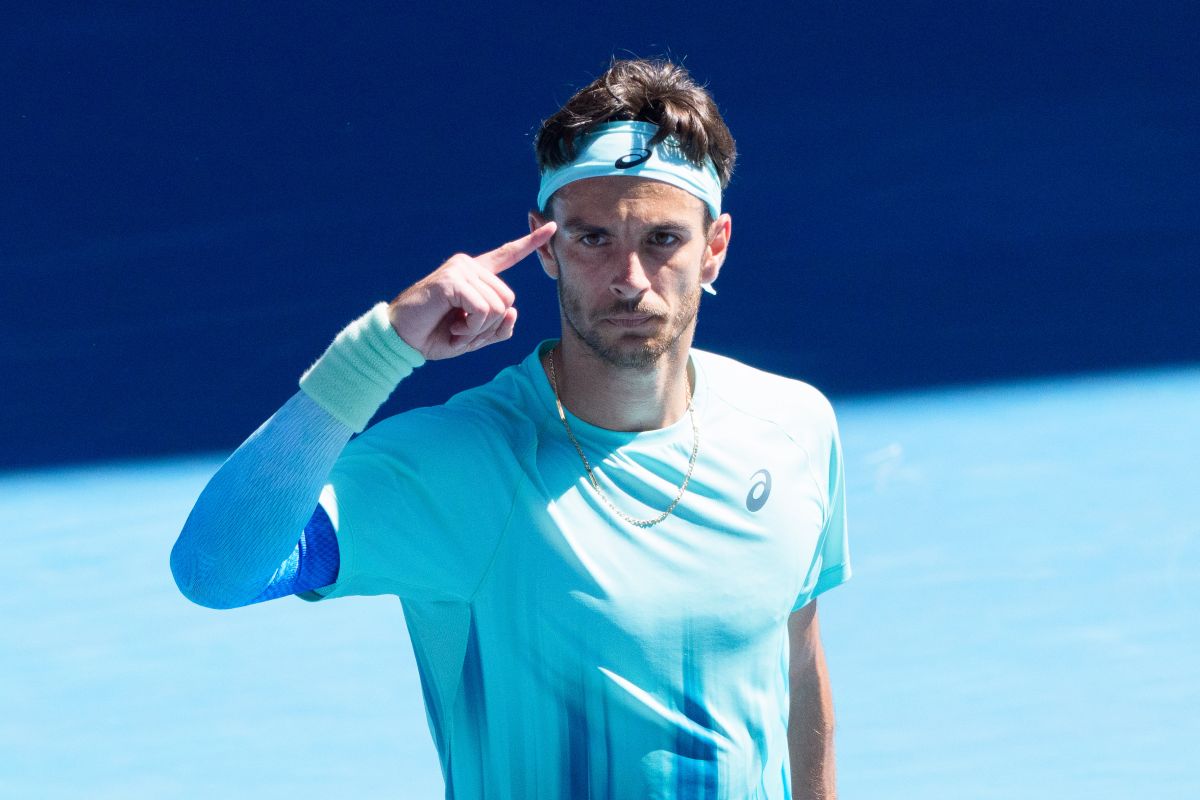 Musetti show a Melbourne, domina Fritz e si regala i quarti degli Australian Open. In campo il derby Sinner-Darderi