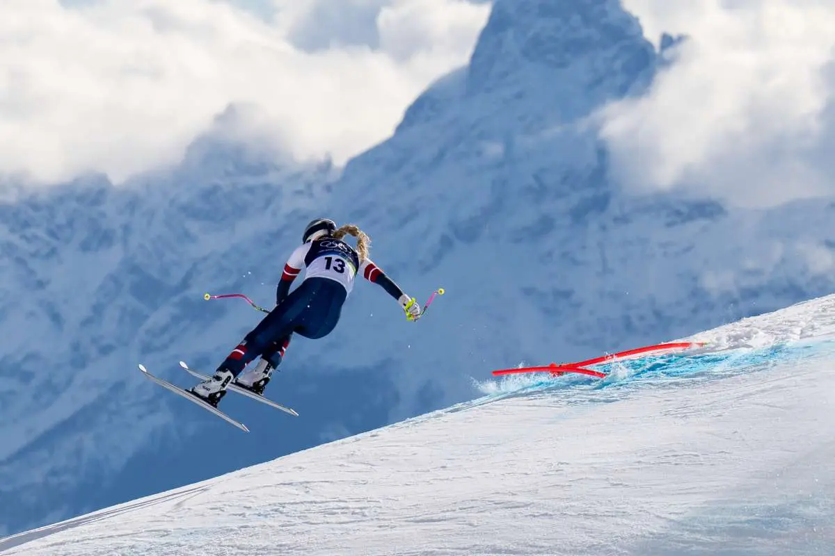 Lindsey Vonn dimessa dall’ospedale di Treviso e ripartita verso gli Stati Uniti