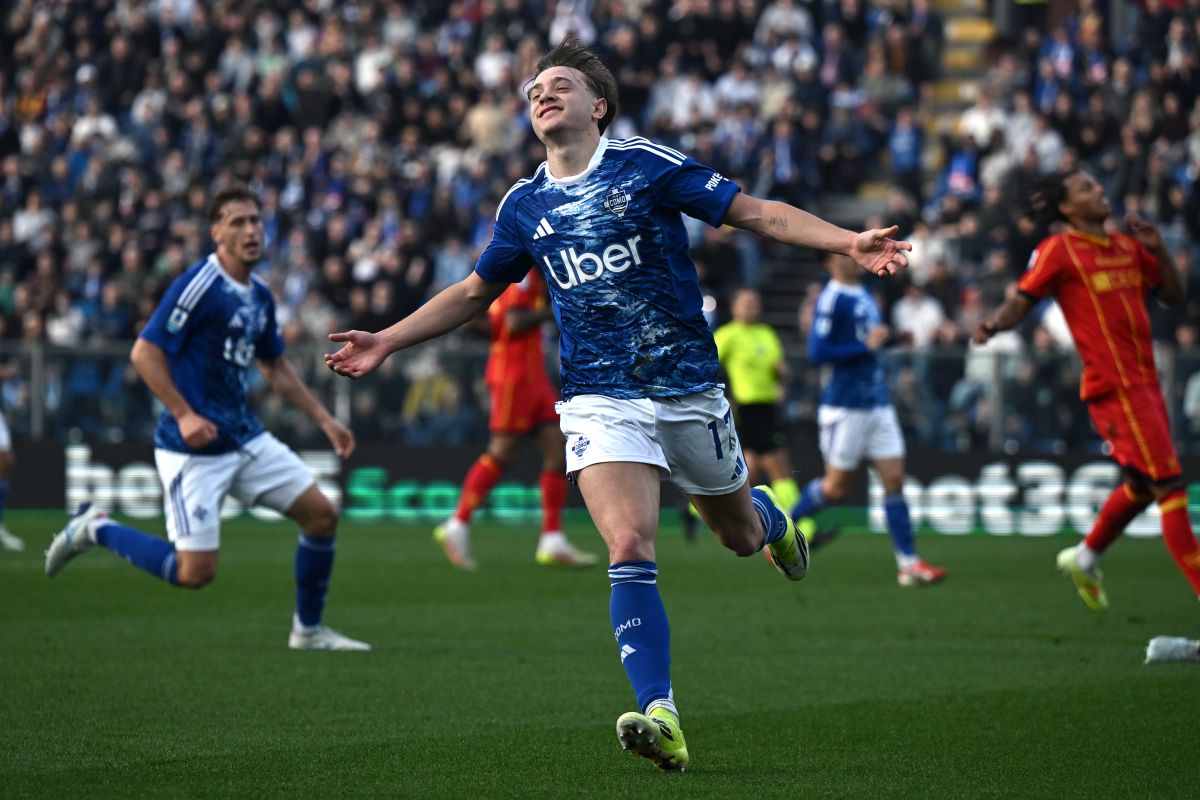 Il Como non si ferma, va sotto e poi rimonta il Lecce: finisce 3-1 al Sinigaglia