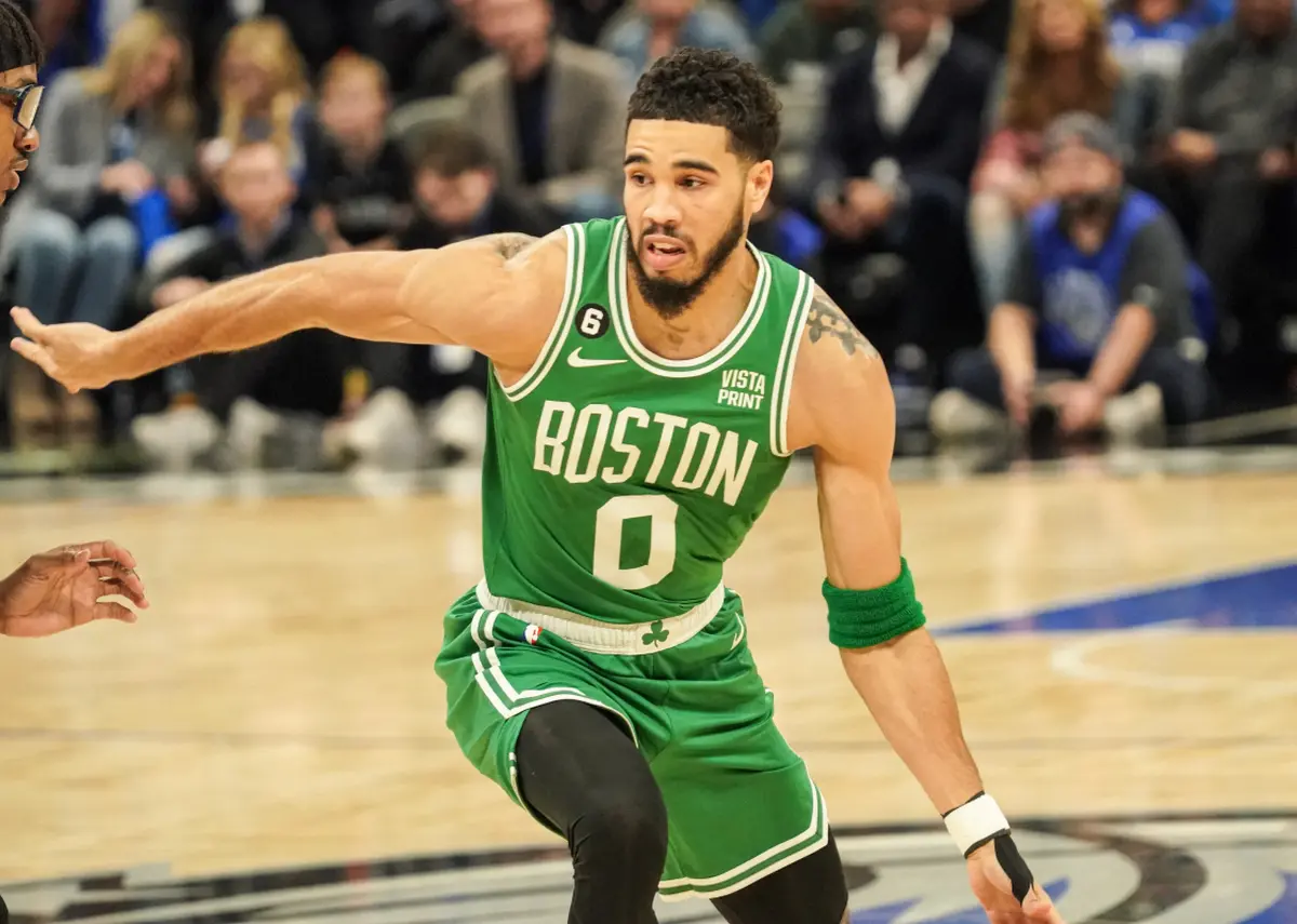 Tatum torna e Boston batte Dallas nella notte Nba, Denver ko contro i New York Knicks