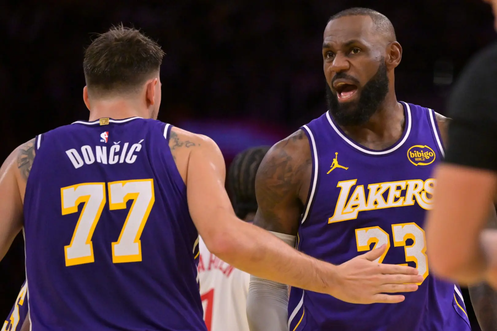 Il solito Doncic trascina i Lakers, vittorie per Spurs e Celtics