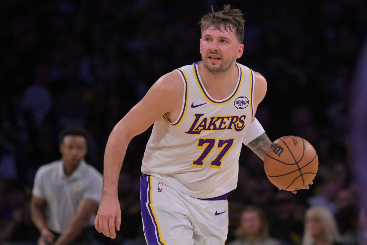 Vincono Celtics e Knicks, Flagg da record nella notte Nba. I Lakers perdono Doncic