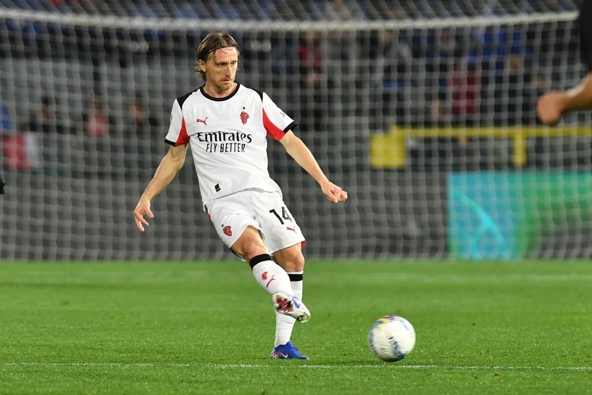 Milan, frattura allo zigomo per Modric: stagione finita, speranza per i Mondiali