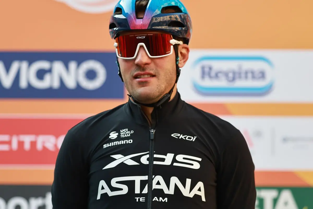 Alberto Bettiol trionfa a Verbania nella tredicesima tappa del Giro d’Italia, Eulalio sempre in rosa