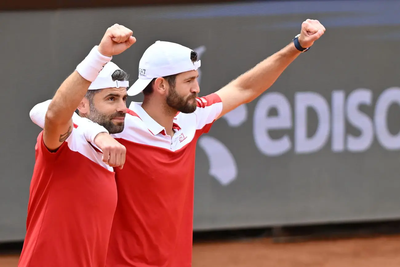 Bolelli e Vavassori trionfano in doppio agli Internazionali. In campo Sinner contro Ruud, presente Mattarella