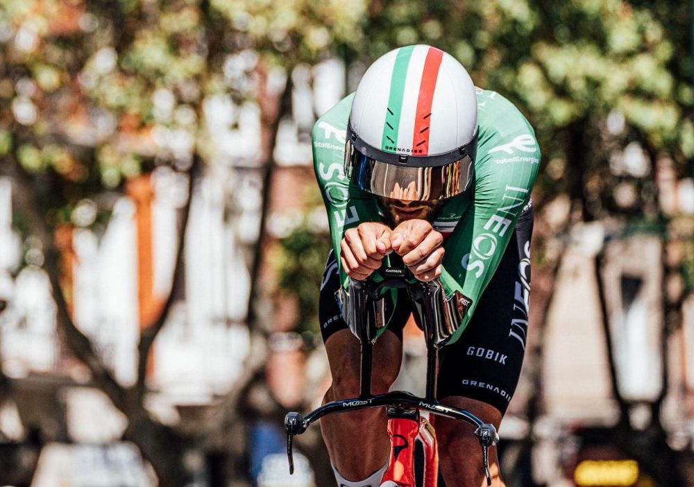 Filippo Ganna domina la cronometro, sua la decima tappa del Giro d’Italia