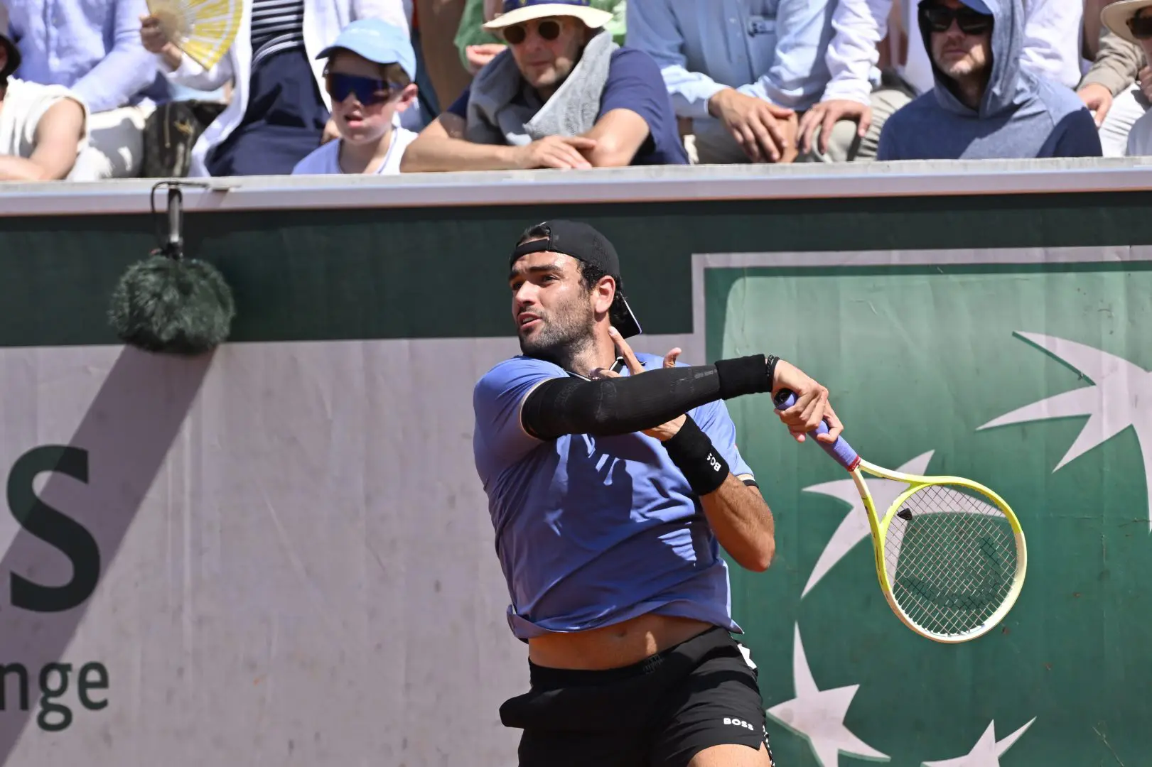 Esordio vincente per Berrettini e Paolini al Roland Garros, nel pomeriggio il derby Cobolli-Pellegrino