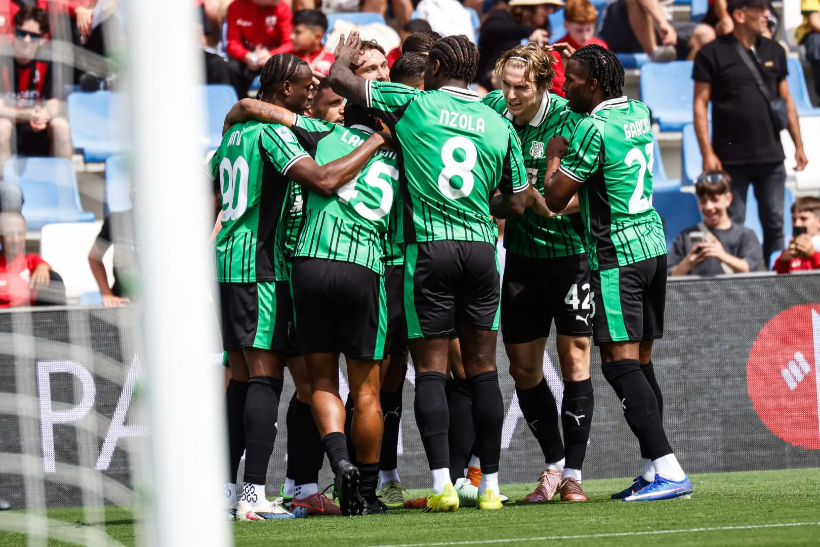 Berardi e Laurienté, il Sassuolo manda al tappeto il Milan: è 2-0 al Mapei