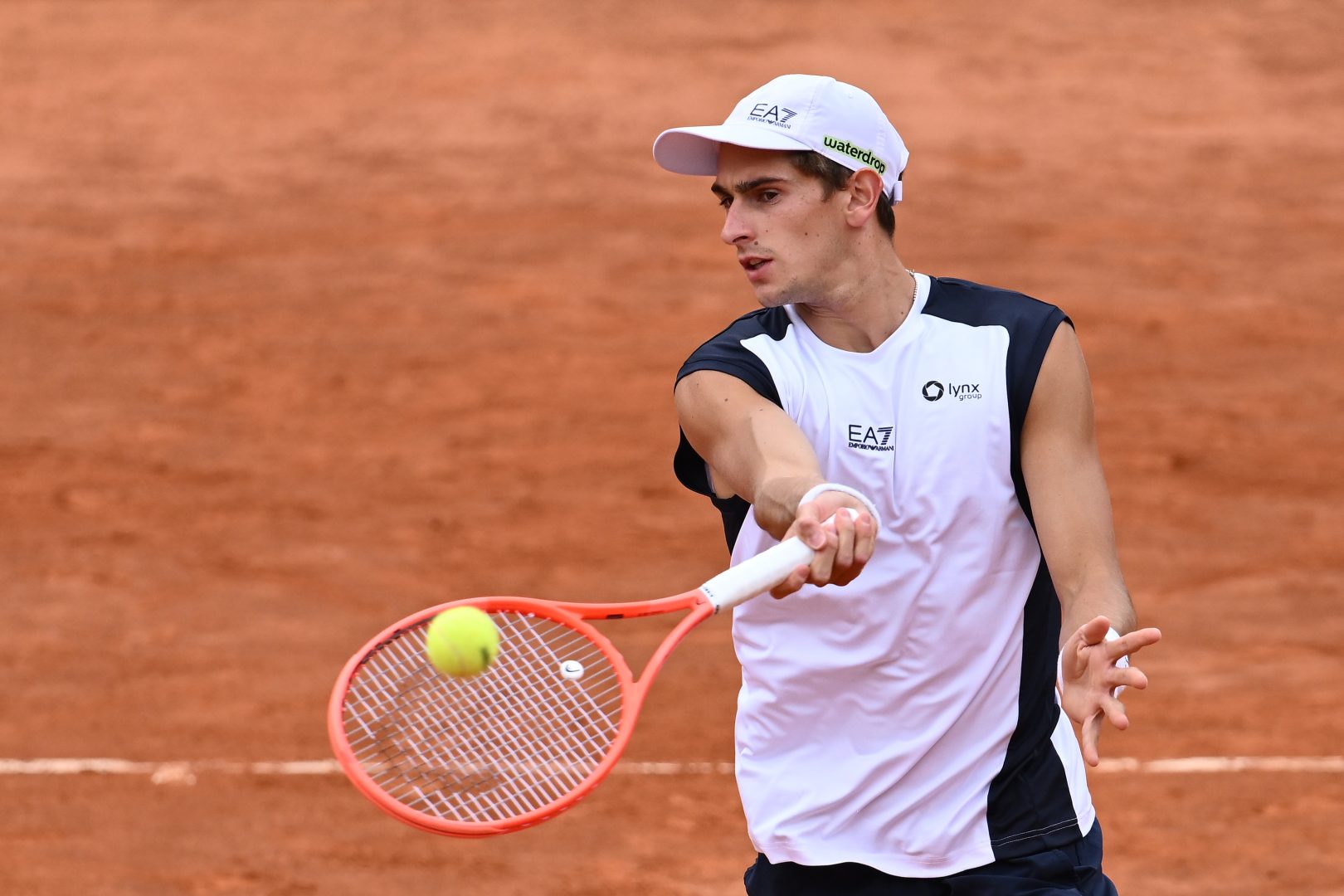 Roland Garros, Arnaldi batte Griekspoor e accede al secondo turno. Subito fuori Medvedev, stasera l’esordio di Sinner