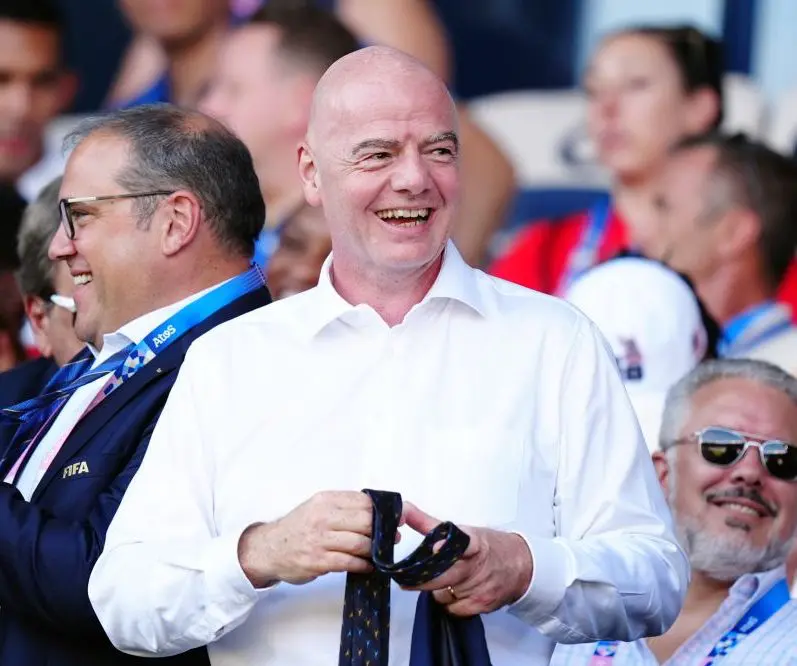 Infantino “Mondiali a 64 o 228 squadre, magari l’Italia potrebbe qualificarsi…”, scoppia il caso. Abodi “Prima di esprimermi devo parlare con lui”