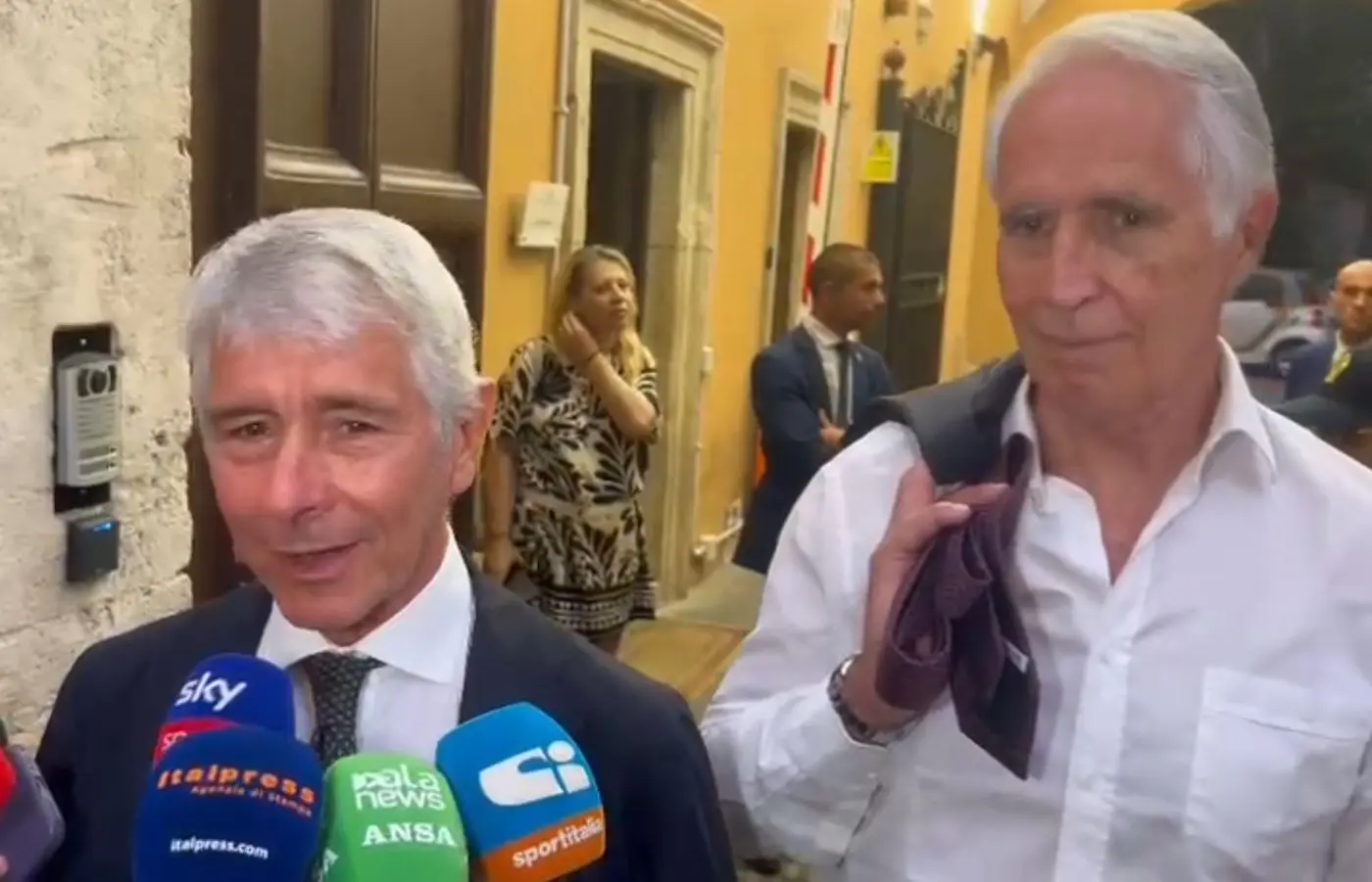 Figc, incontro Abodi-Malagò: “C’è consapevolezza reciproca sulle priorità” / Video