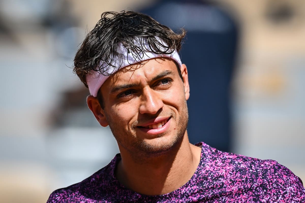 Roland Garros, Cobolli batte Svajda in 4 set e vola ai quarti di finale. Oggi in campo anche Berrettini e Arnaldi
