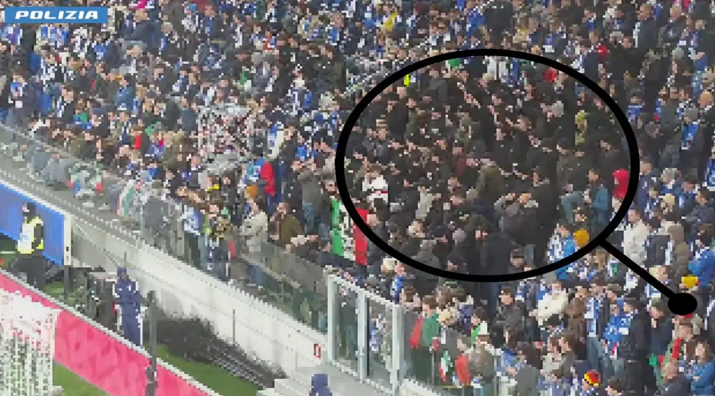 Disordini a Bergamo durante Italia-Irlanda del Nord, avvisi di garanzia e perquisizioni per 7 appartenenti al gruppo “Ultras Italia” / Video