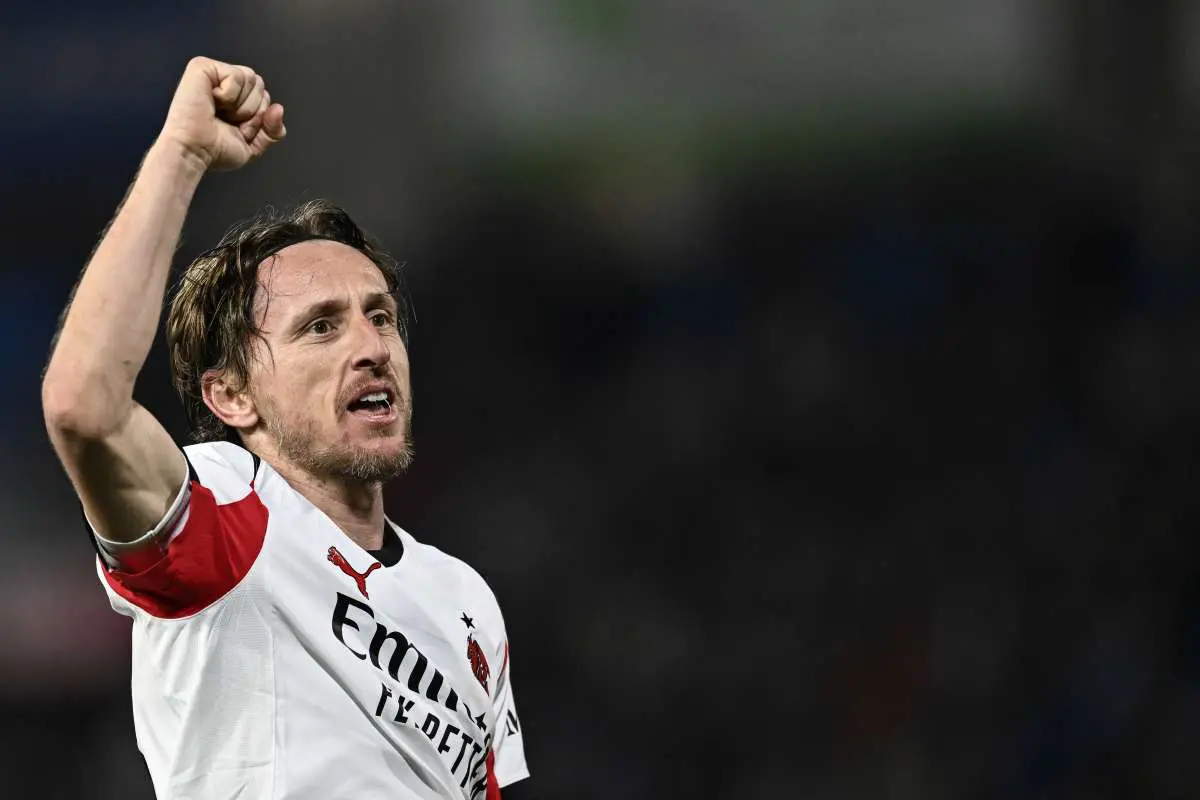 Ufficiale, Modric rinnova per un anno con il Milan