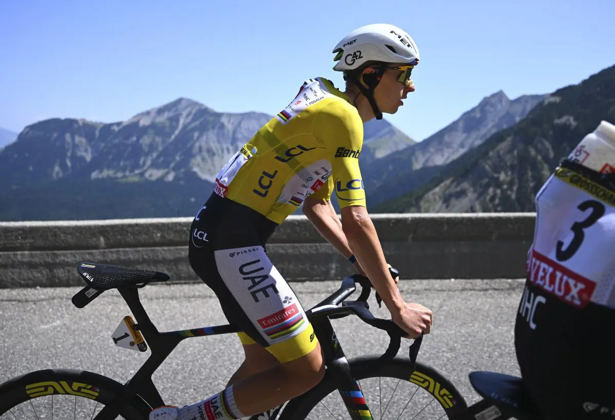 Acuto del leader Pogacar anche sull’Alpe d’Huez, trionfa nella 19^ tappa del Tour de France