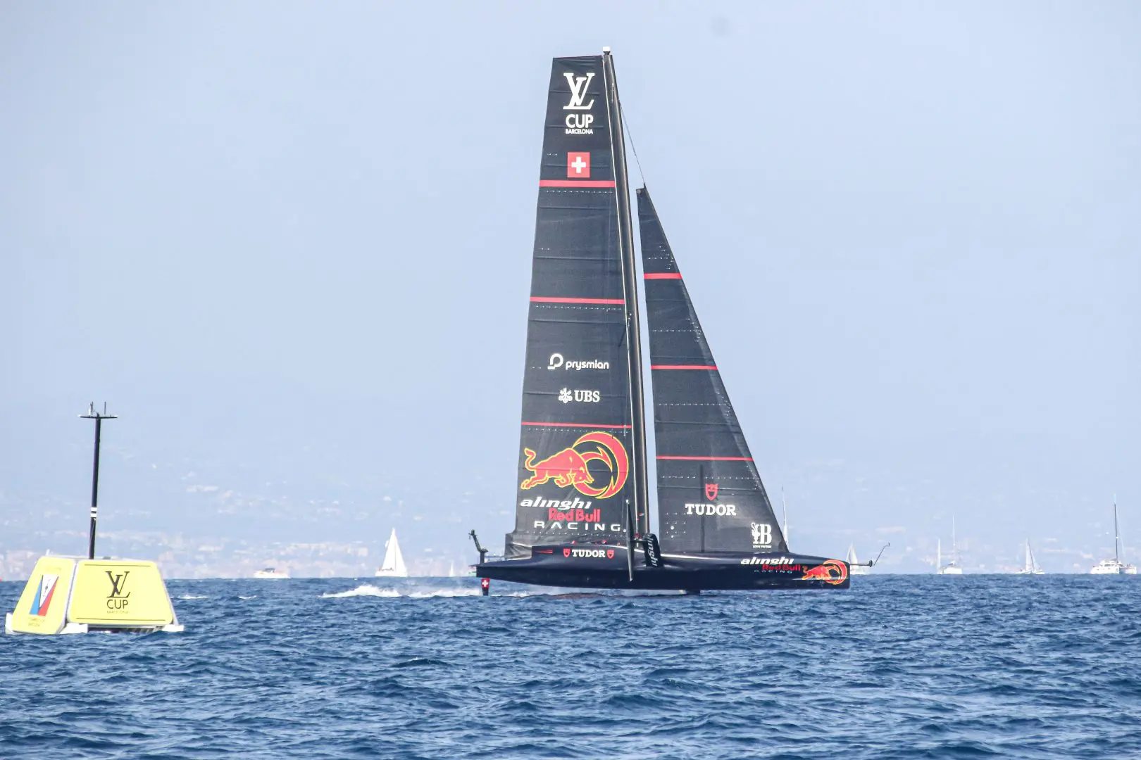 Coppa America, Alinghi in acqua a Napoli in vista della Preliminary Regatta / Video