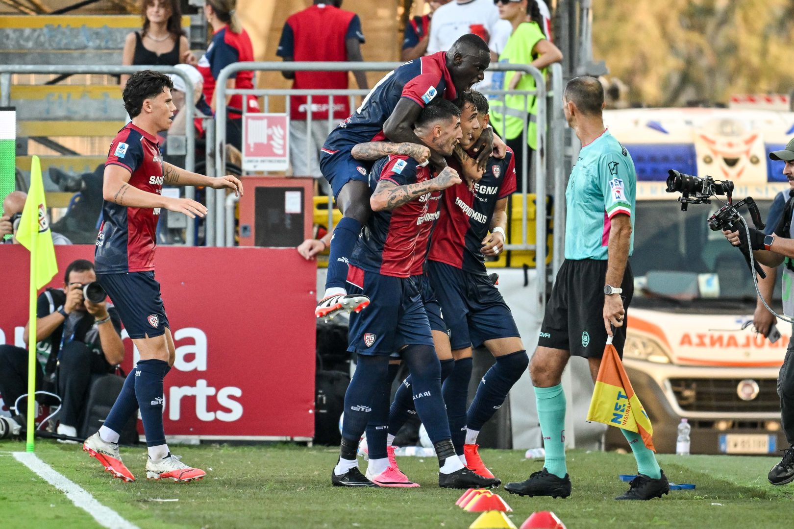 Il Cagliari piega il Lecce, 1-0 firmato Maldini