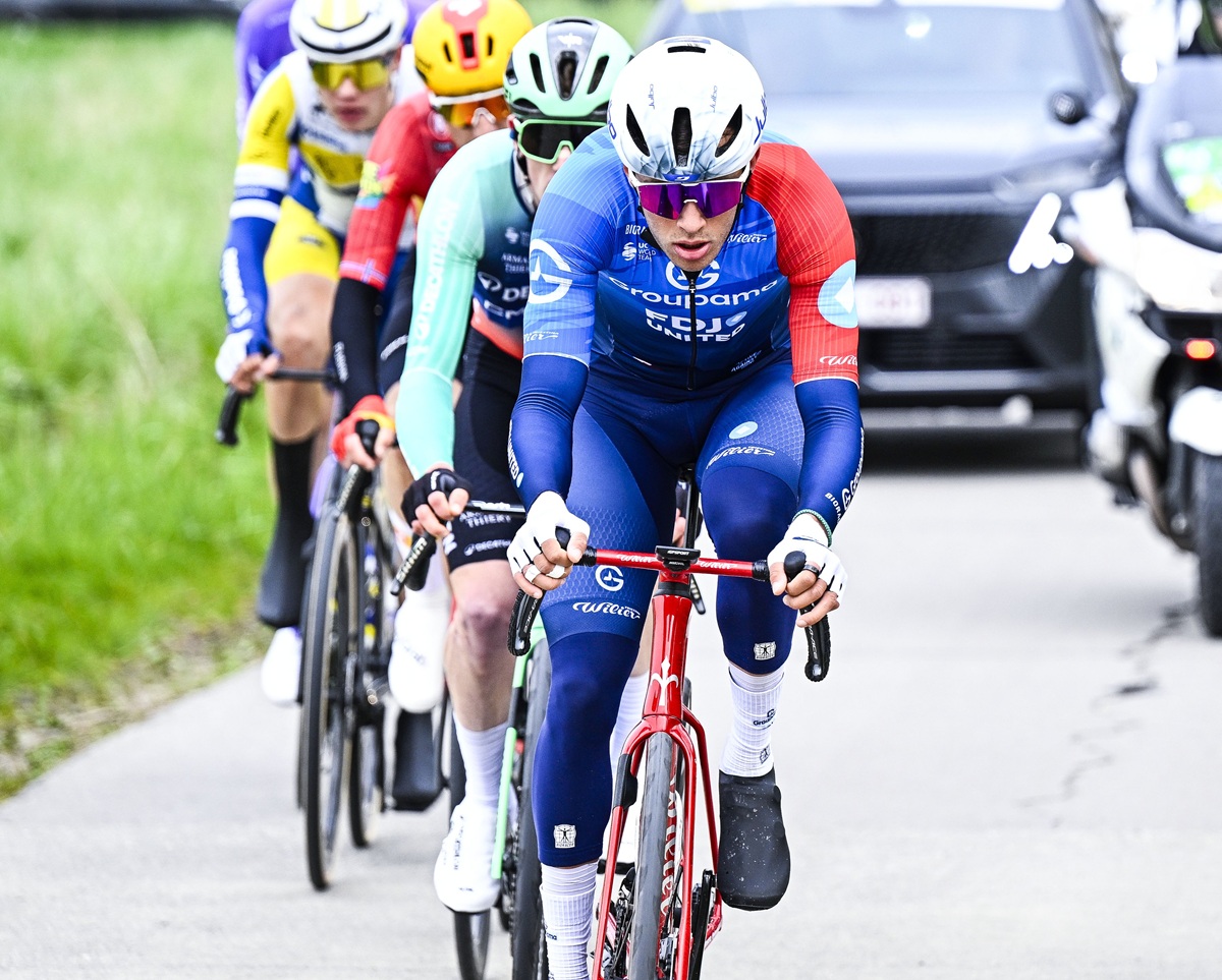 Tronchon vince la decima tappa della Vuelta 2026 in volata, Mas sempre in rosso